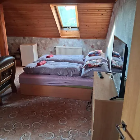 Krusnohorka Vendégház Tatrovice